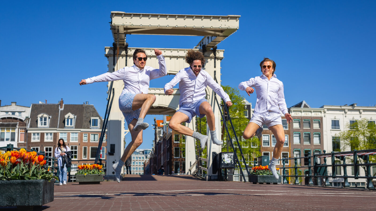 Amsterdam mannen springen